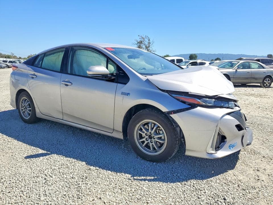 2020 TOYOTA PRIUS PRIME LE 4