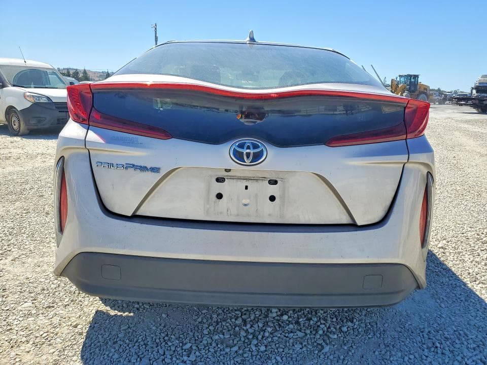 2020 TOYOTA PRIUS PRIME LE 6