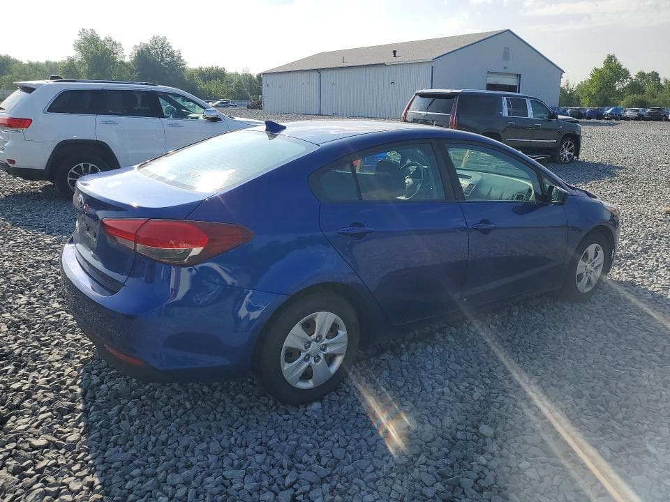 2017 KIA FORTE LX 3