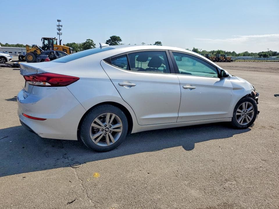 2018 HYUNDAI ELANTRA SEL 3