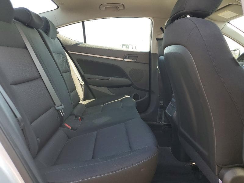 2018 HYUNDAI ELANTRA SEL 10