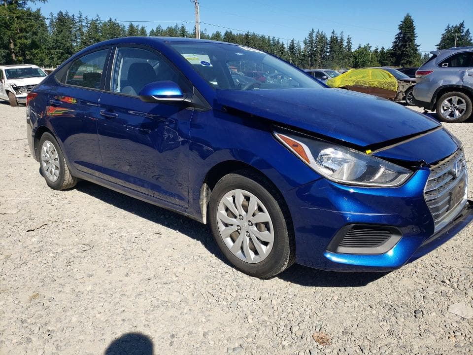 2019 HYUNDAI ACCENT SE 4
