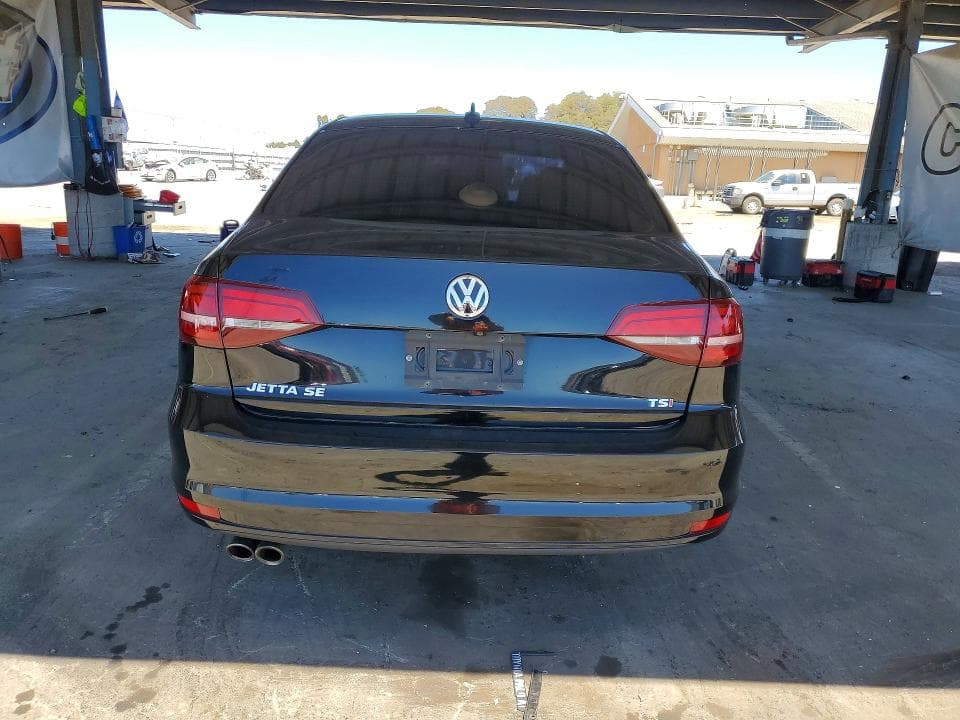 2017 VOLKSWAGEN JETTA SE 6