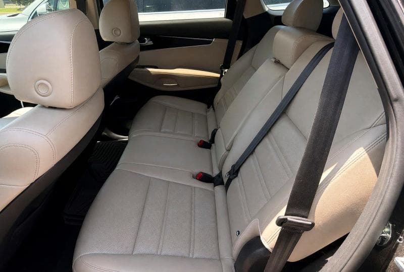 2020 KIA SORENTO EX V6 6