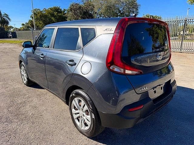2020 KIA SOUL LX 2