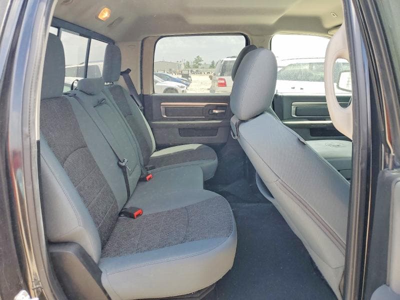 2017 RAM 1500 SLT 10