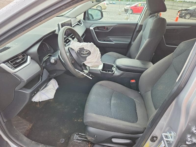 2023 TOYOTA RAV4 LE 14