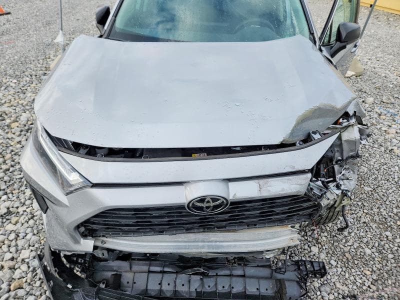 2023 TOYOTA RAV4 LE 24