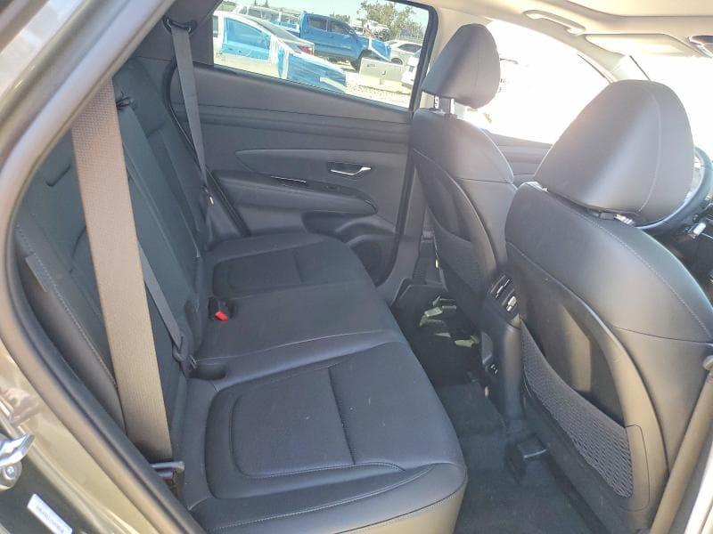 2026 HYUNDAI TUCSON HYBRID LIMITED 11
