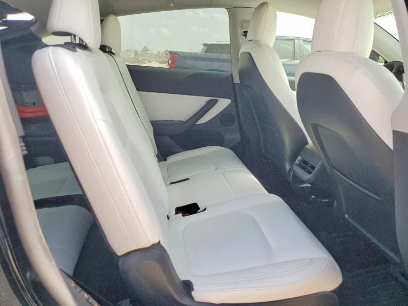 2022 TESLA MODEL Y 10