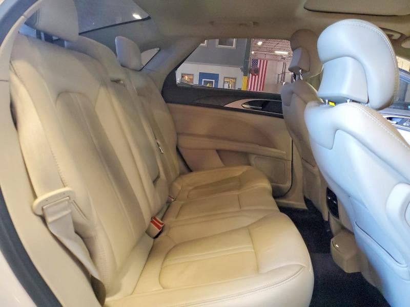 2017 LINCOLN MKZ RESERVE 10
