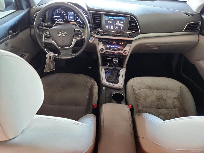 2017 HYUNDAI ELANTRA SE 8