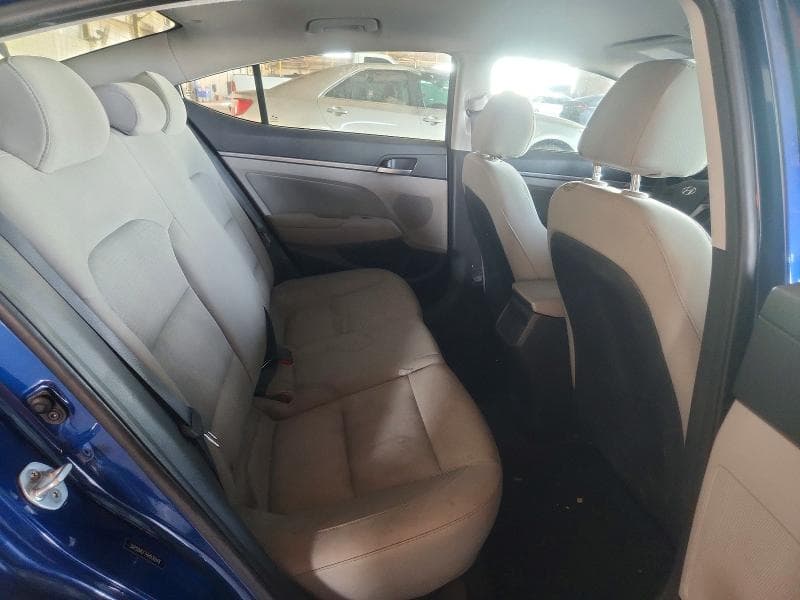 2017 HYUNDAI ELANTRA SE 10