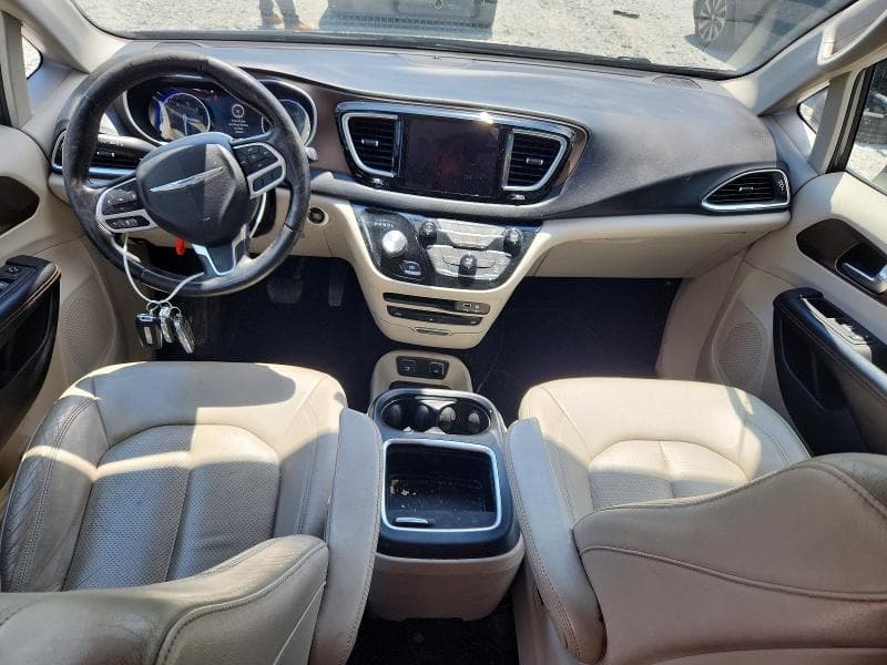 2019 CHRYSLER PACIFICA TOURING L PLUS 8