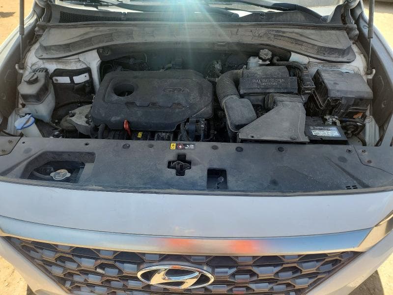2019 HYUNDAI SANTA FE SE 12