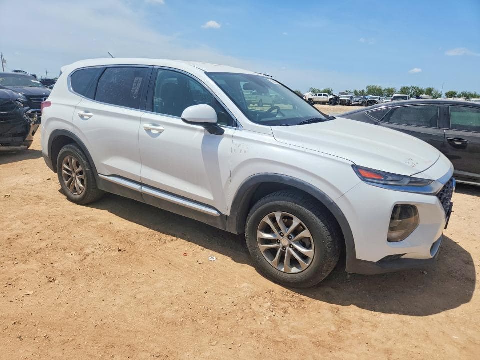 2019 HYUNDAI SANTA FE SE 4