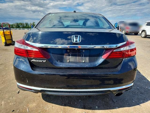 2017 HONDA ACCORD EX 6