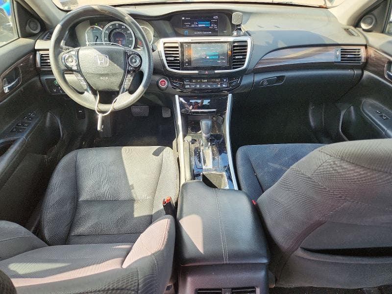 2017 HONDA ACCORD EX 8