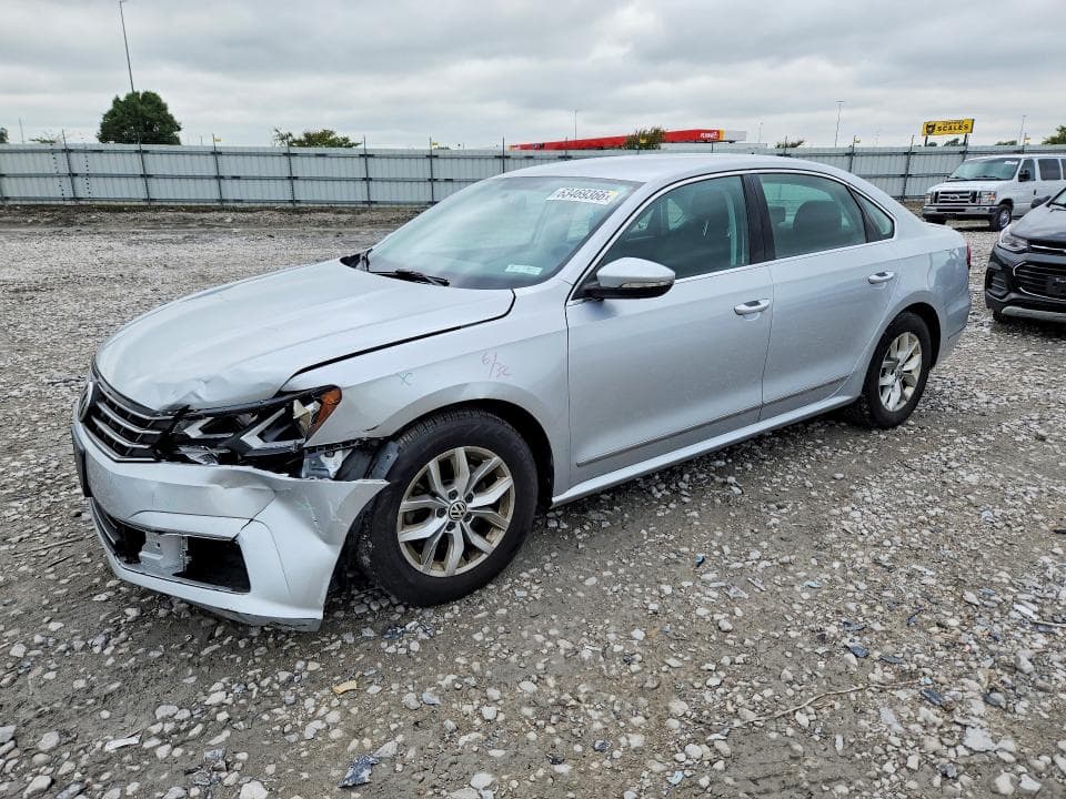 2017 VOLKSWAGEN PASSAT S - 1