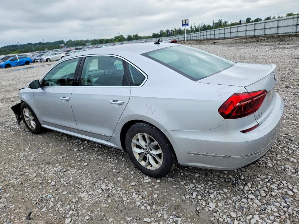 2017 VOLKSWAGEN PASSAT S 2