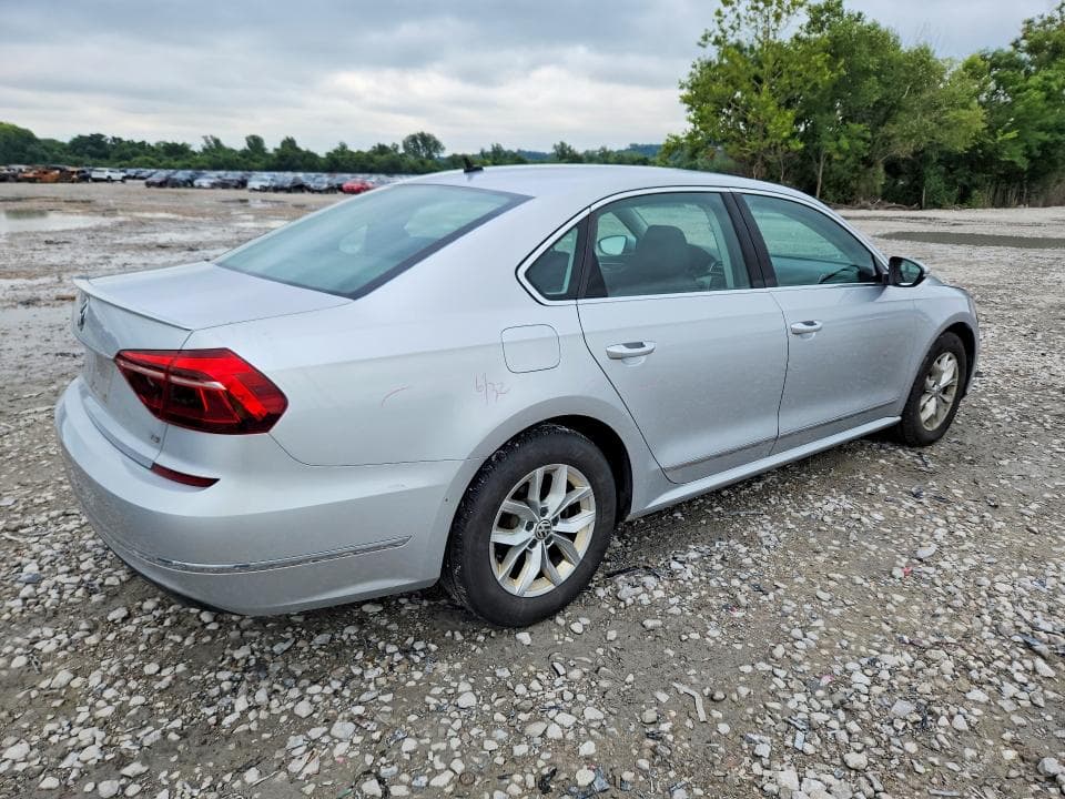 2017 VOLKSWAGEN PASSAT S 3