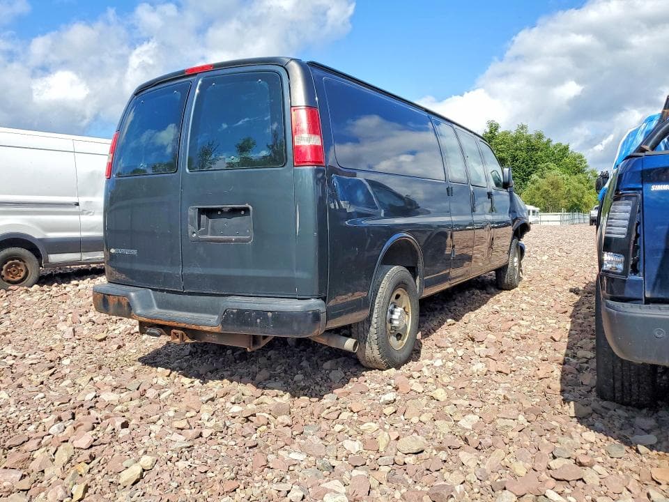 2017 CHEVROLET EXPRESS G3500 3