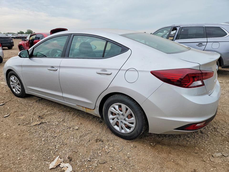 2019 HYUNDAI ELANTRA SE 2