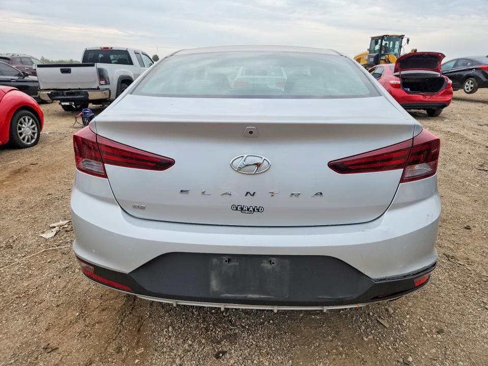 2019 HYUNDAI ELANTRA SE 6