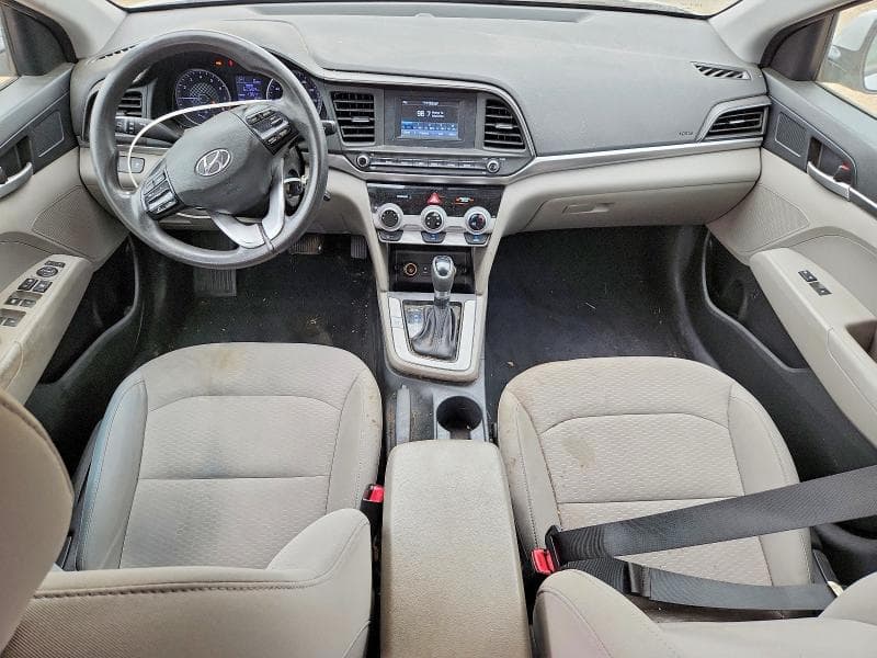 2019 HYUNDAI ELANTRA SE 8