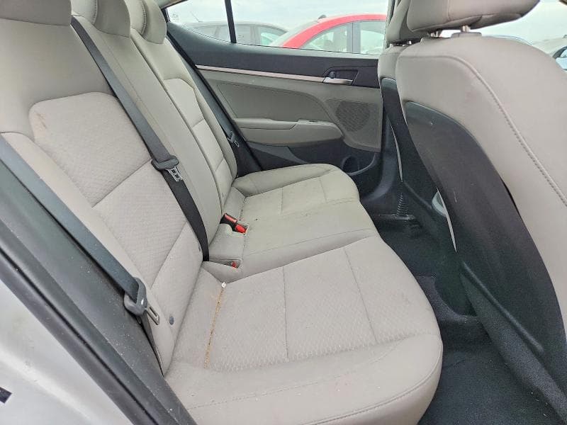 2019 HYUNDAI ELANTRA SE 10