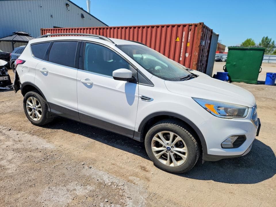 2018 FORD ESCAPE SE 4