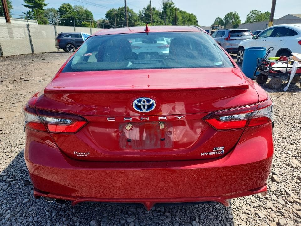 2021 TOYOTA CAMRY SE 6