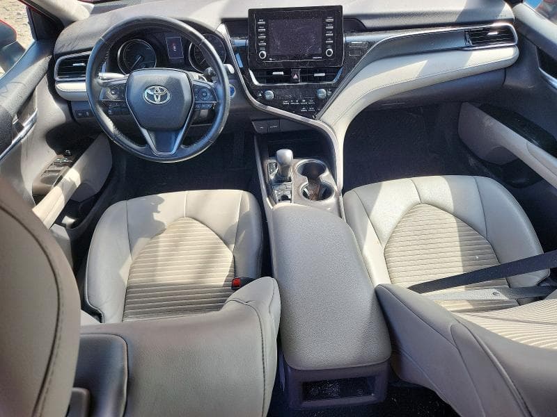 2021 TOYOTA CAMRY SE 8