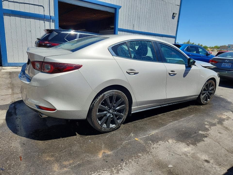 2024 MAZDA 3 SELECT SPORT 3