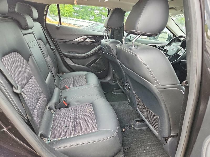 2019 INFINITI QX30 LUXE 10