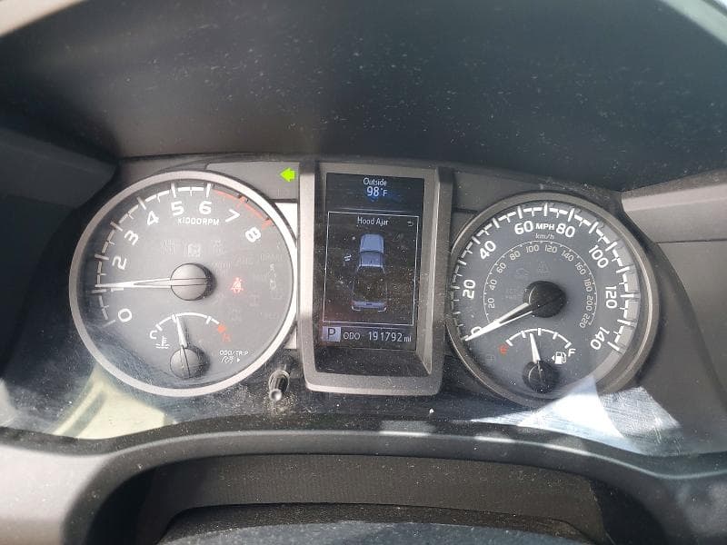 2017 TOYOTA TACOMA TRD SPORT 9
