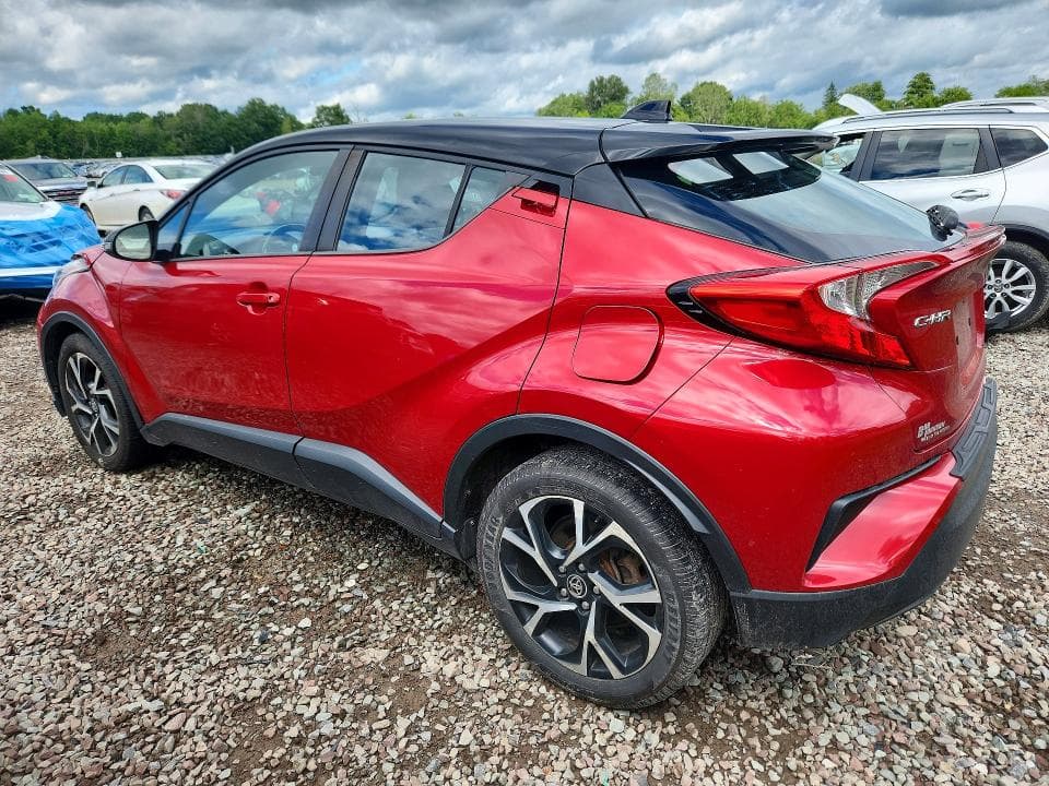 2020 TOYOTA C-HR XLE 2