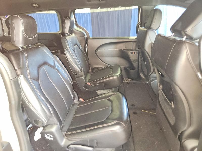 2025 CHRYSLER PACIFICA SELECT 11