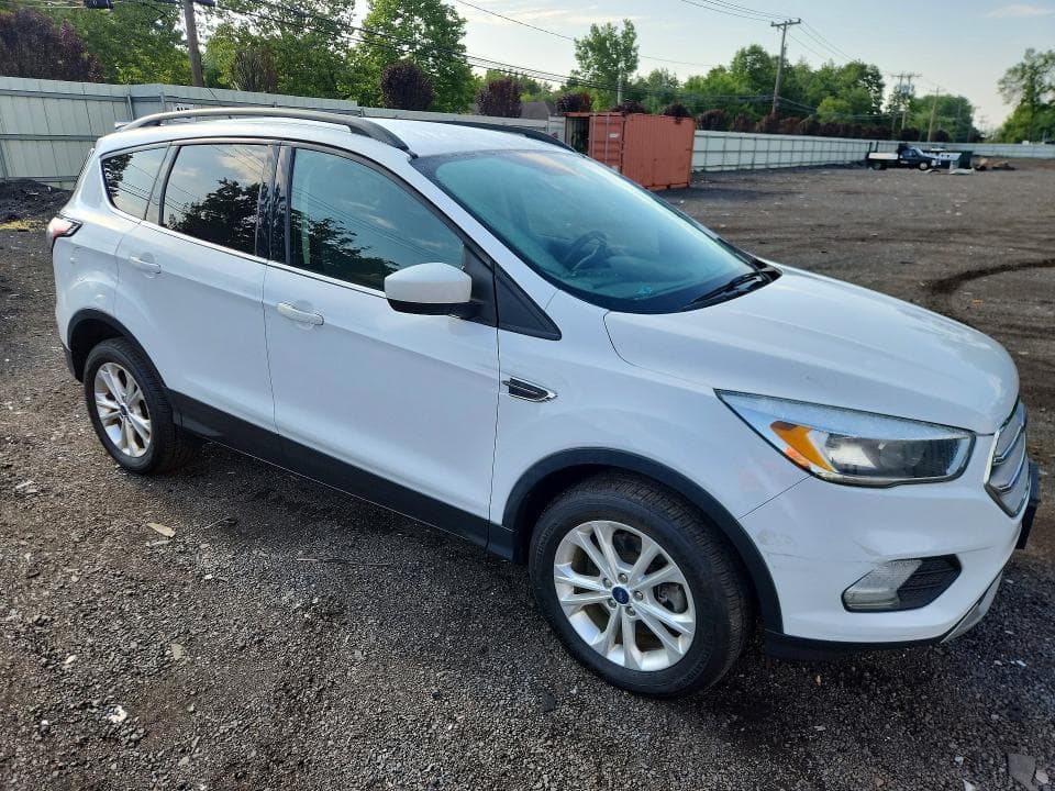 2018 FORD ESCAPE SE 4
