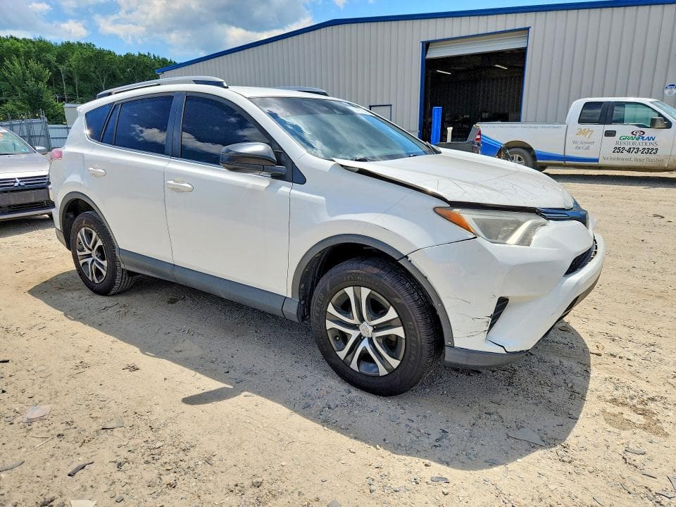 2017 TOYOTA RAV4 LE 4