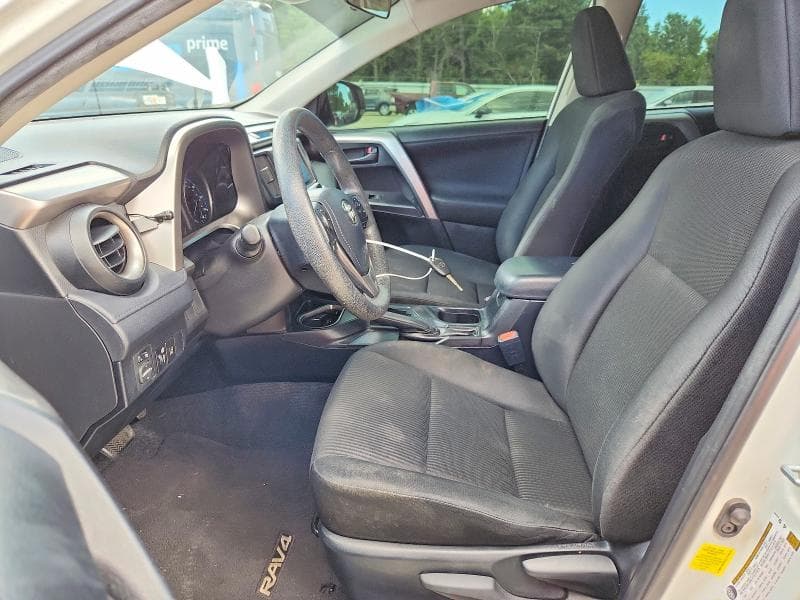 2017 TOYOTA RAV4 LE 7