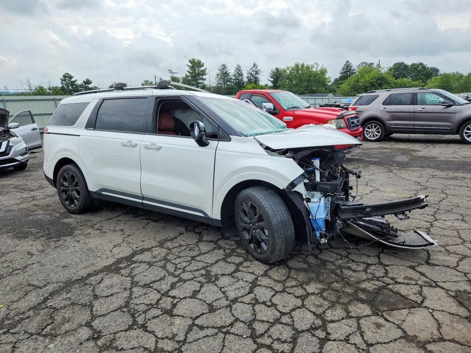 2023 KIA CARNIVAL SX 4