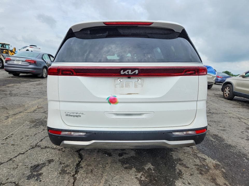2023 KIA CARNIVAL SX 6