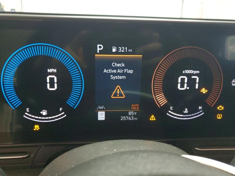 2025 HYUNDAI KONA SEL 9