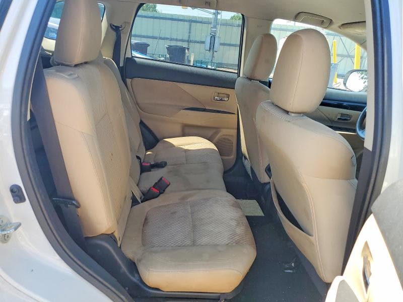 2020 MITSUBISHI OUTLANDER SE 11