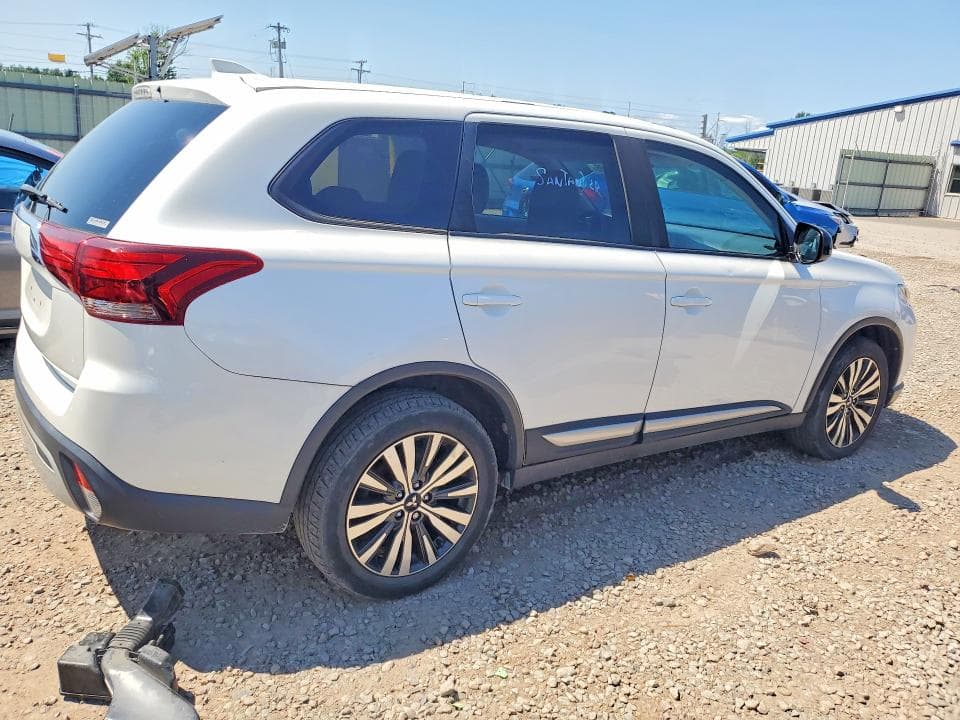 2020 MITSUBISHI OUTLANDER SE 3