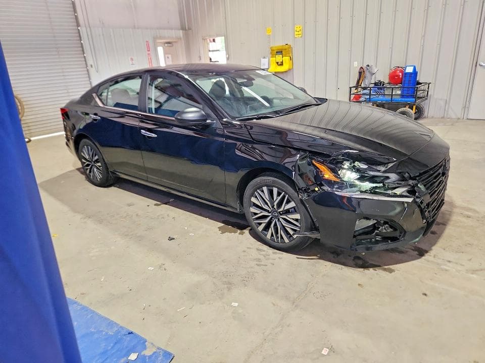 2025 NISSAN ALTIMA SV 4