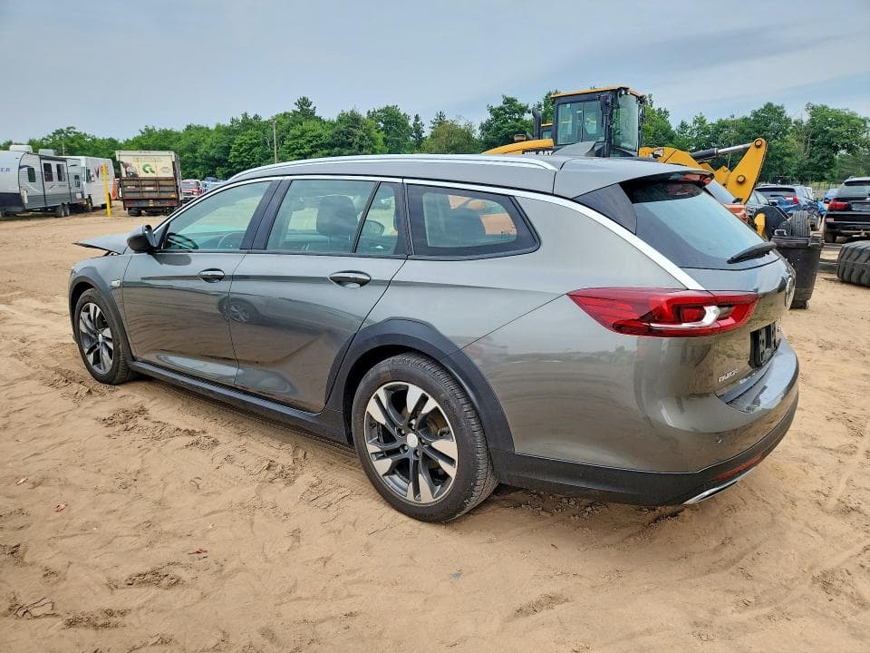 2018 BUICK REGAL TOURX ESSENCE 2