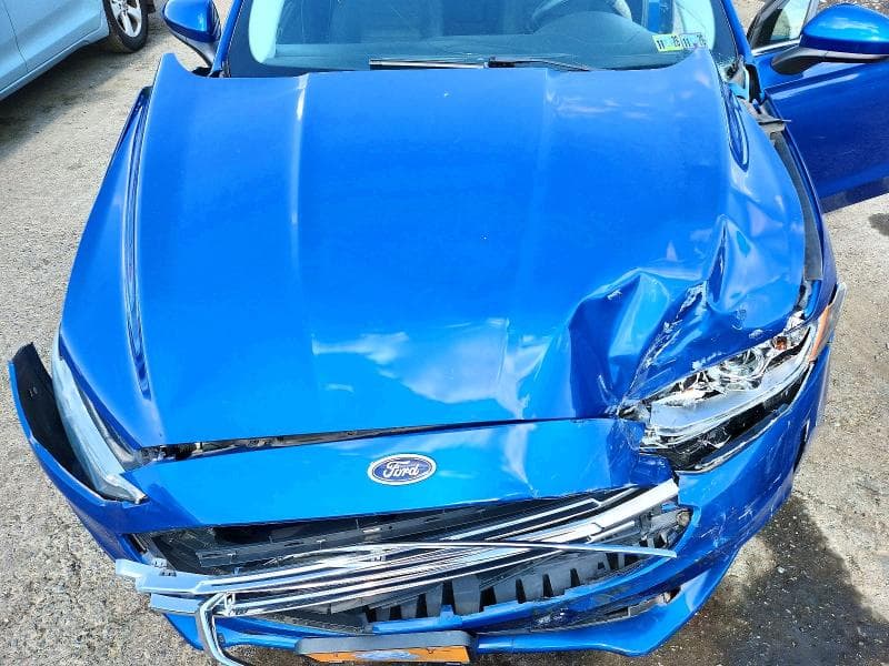 2017 FORD FUSION SE 11