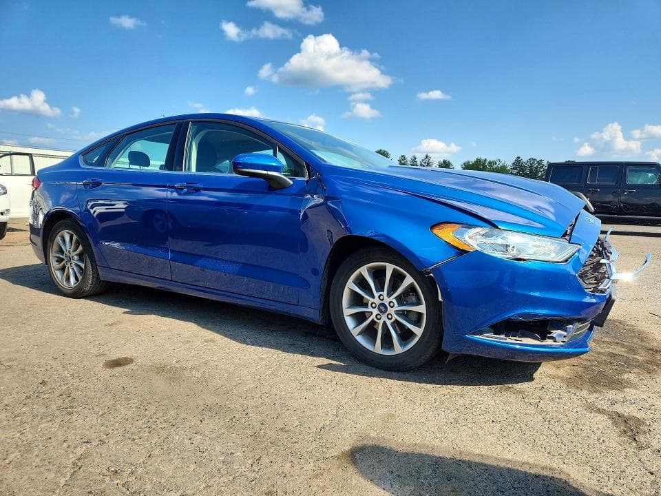 2017 FORD FUSION SE 4